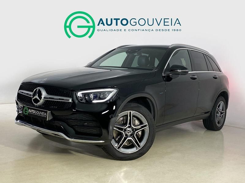 Usado Mercedes GLC300 306 HP (225 kW) 2021 Preto SUV