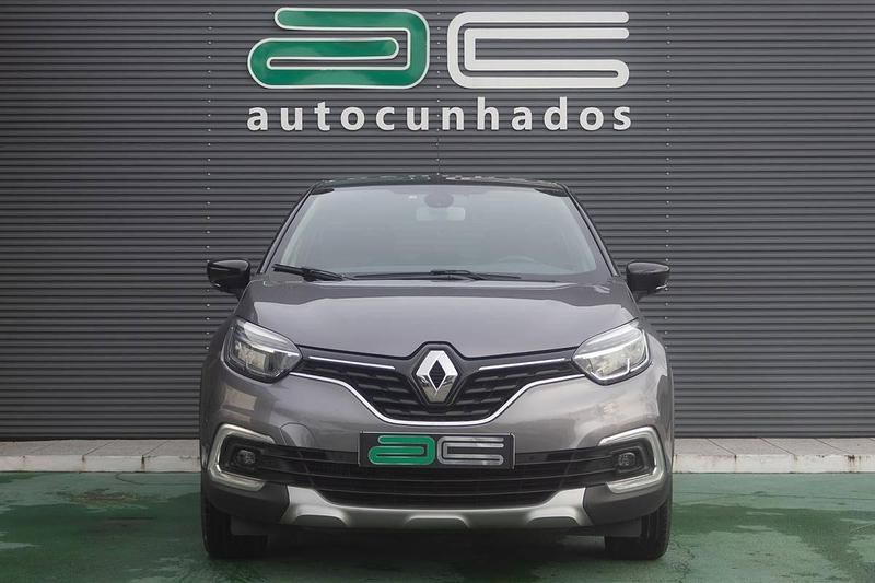 Usado Renault Captur 90 HP (66 kW) 2018 Cinza SUV