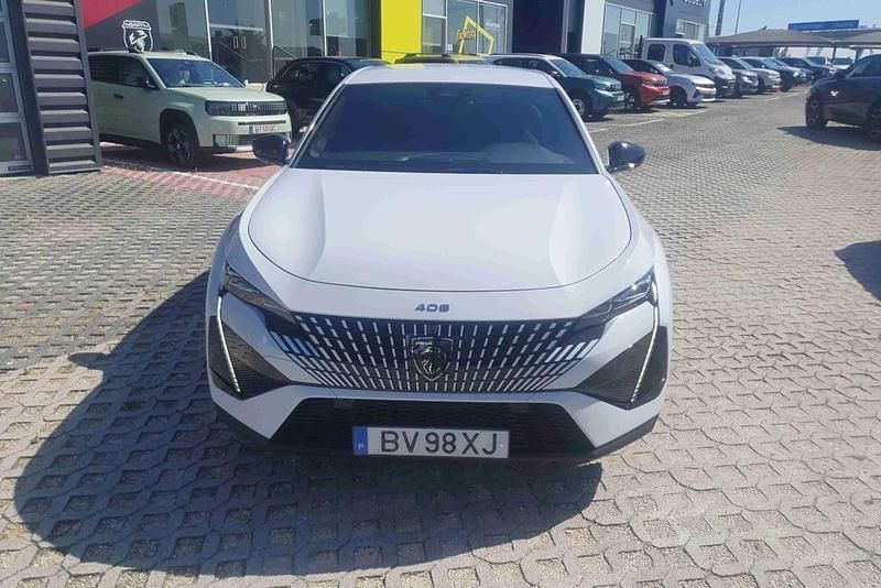 Usado Peugeot e-408 GT 156 kW (213 HP) 2025 Branco SUV
