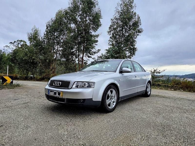 Usado 2001 Audi A4 Sport Sedan | € 2.700 (Preço justo) - Imagem 1/4