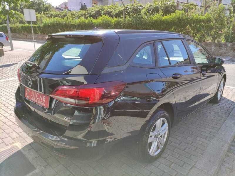 Usado Opel Astra Innovation 110 HP (80 kW) 2017 Pretofarois diurnos Carrinha