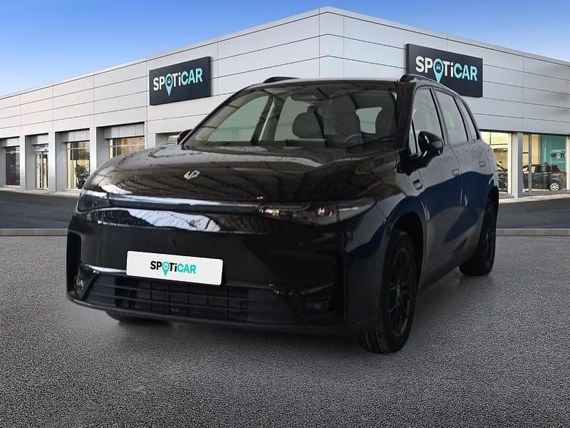 Usado Leapmotor C10 215 HP (158 kW) 2025 Preto SUV