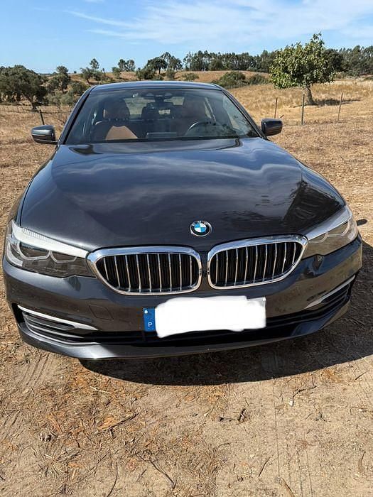 Usado 2019 BMW 520 Luxury Line Sedan | € 24.500 (Super Preço) - Imagem 1/4