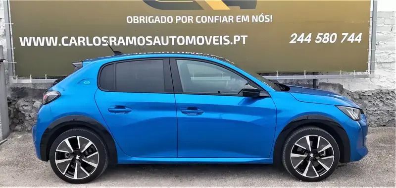 Usado Peugeot e-208 GT-line 100 kW (136 HP) 2020 Azul Citadino