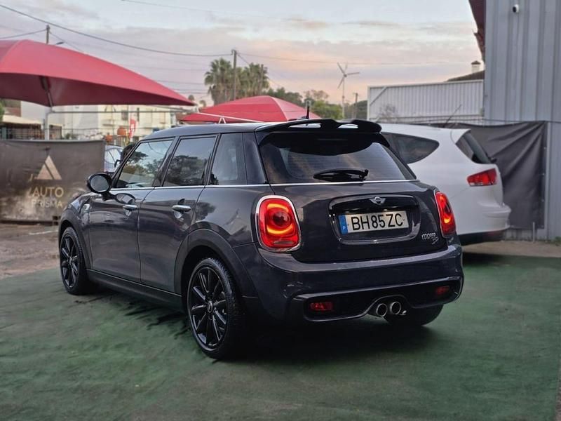 Usado Mini Cooper 170 HP (125 kW) 2014 Cinzento Citadino