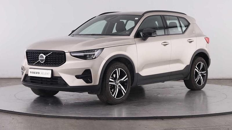 Cinzento Usado 2024 Volvo XC40 SUV | € 39.700 (Caro) - Imagem 1/4