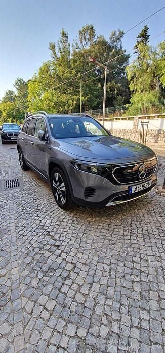 Usado 2022 Mercedes EQB250 SUV | € 45.000 - Imagem 1/4