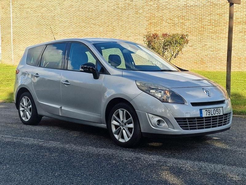 Usado 2011 Renault Grand Scénic III Monovolume | € 5.750 (Super Preço) - Imagem 1/4