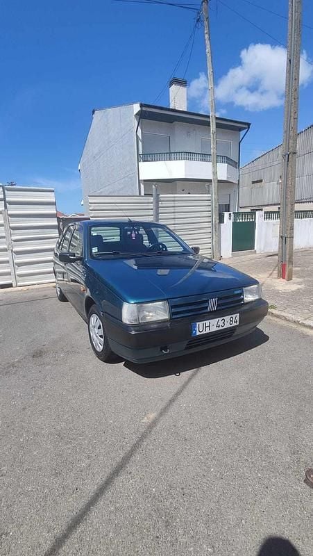 Verde Usado 1990 Fiat Tipo Citadino | € 1.500 - Imagem 1/4