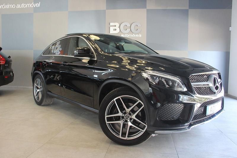 Preto Usado 2019 Mercedes GLE350 SUV | € 58.990 - Imagem 1/4
