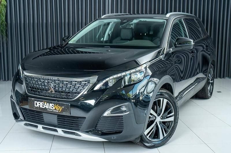Preto Usado 2018 Peugeot 5008 Monovolume | € 22.700 (Preço justo) - Imagem 1/4