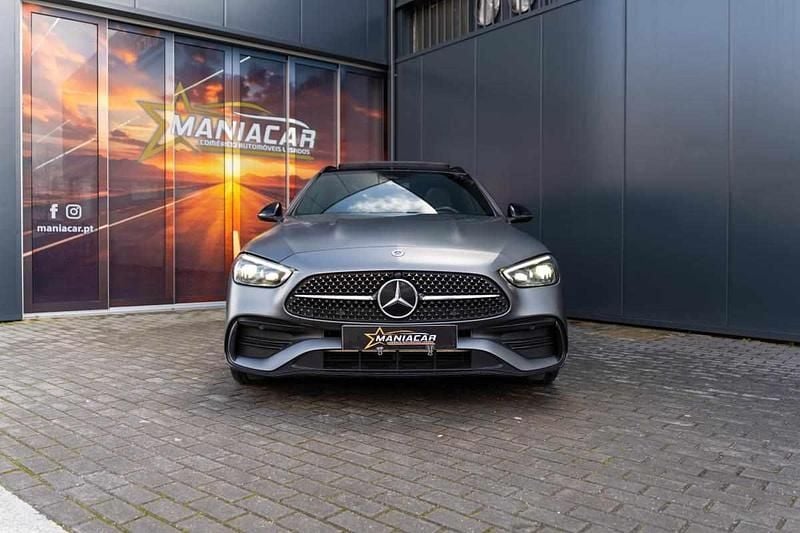 Usado Mercedes C300 313 HP (230 kW) 2022 Cinzento