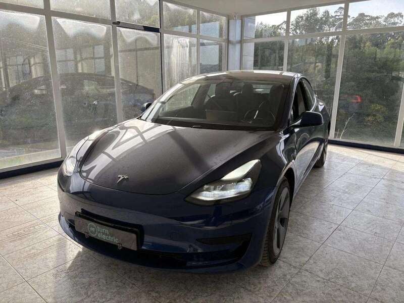Azul Usado 2021 Tesla Model 3 Sedan | € 26.900 (Bom preço) - Imagem 1/1