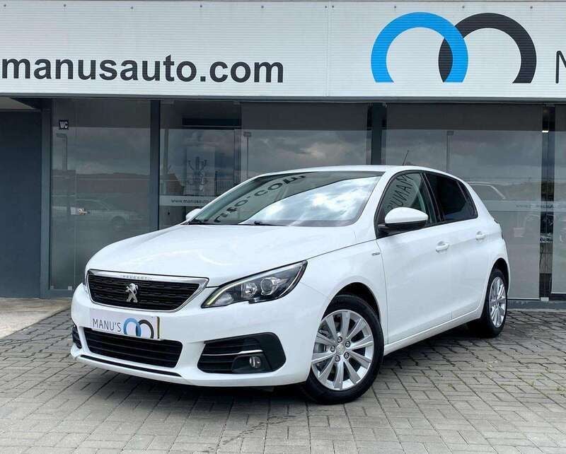 Branco Usado 2018 Peugeot 308 Style Sedan | € 12.490 (Preço justo) - Imagem 1/4