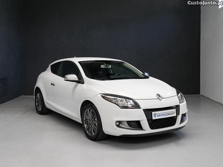 Branco Usado 2011 Renault Mégane GT Line GT-Line Coupé | € 6.990 (Bom preço) - Imagem 1/1