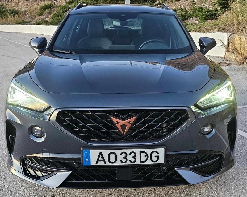 Cinzento Usado 2022 Cupra Formentor SUV | € 29.800 (Preço elevado) - Imagem 1/4