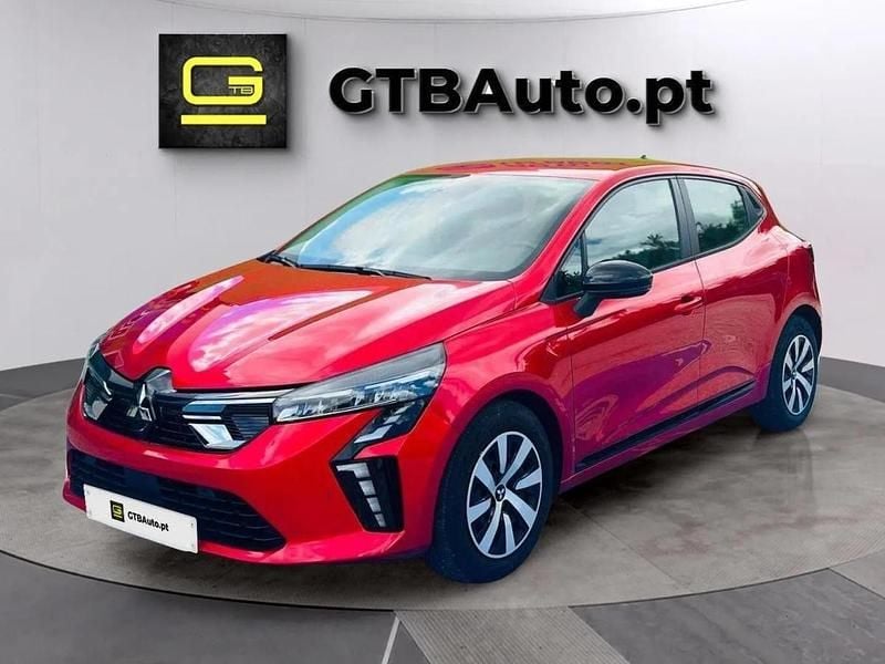Vermelho Usado 2024 Mitsubishi Colt | € 18.499 (Preço elevado) - Imagem 1/4