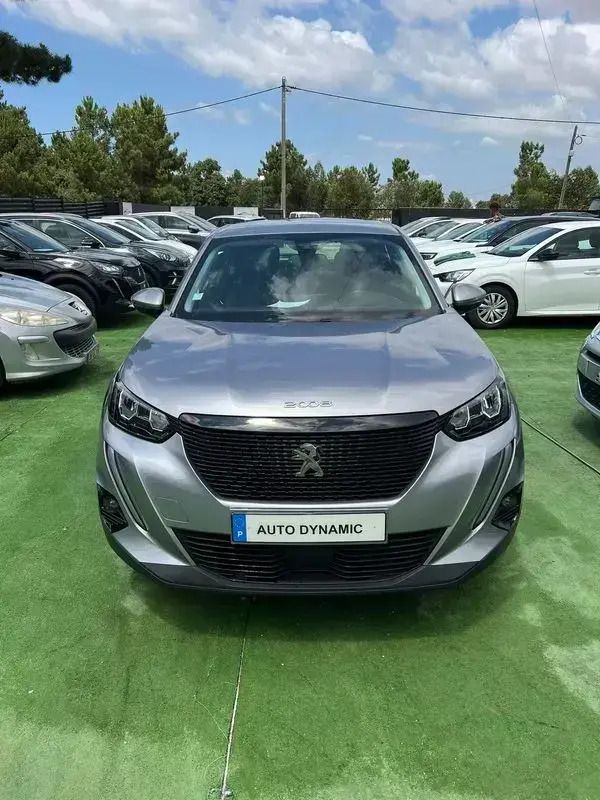 Cinzento Usado 2021 Peugeot 2008 SUV | € 15.900 (Bom preço) - Imagem 1/4
