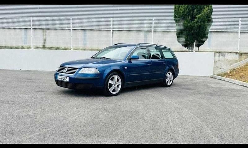 Usado 2001 VW Passat Sedan | € 3.750 (Preço justo) - Imagem 1/4