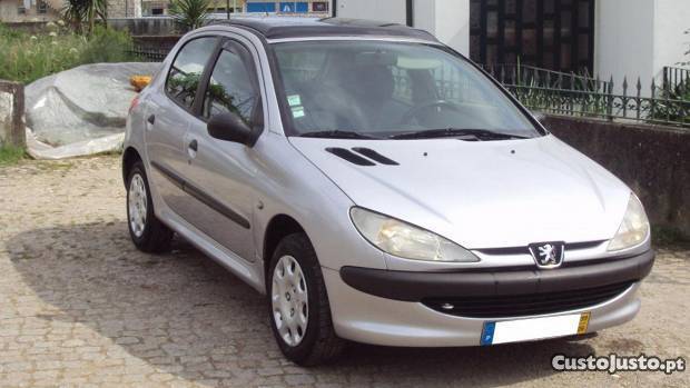 Vendido Peugeot 206 1.1 Teto de abrir. - Carros usados para venda
