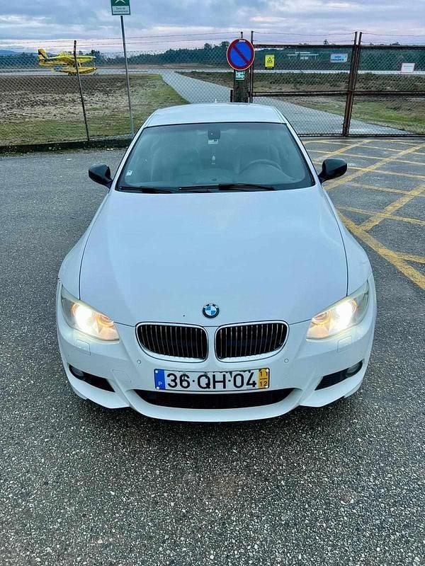 Usado BMW 320 184 HP (135 kW) 2015 Branco Coupé