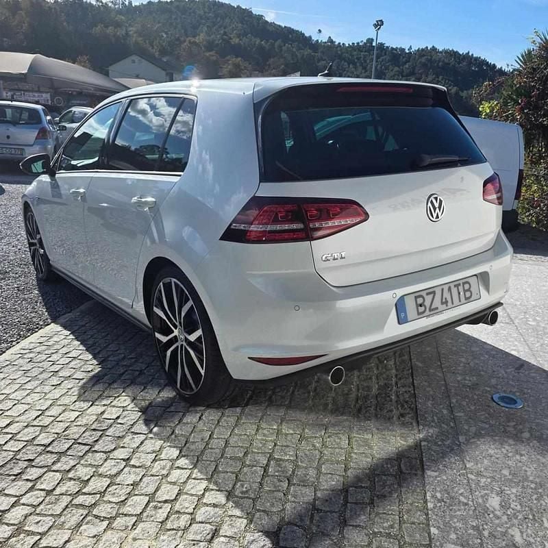 Usado VW Golf VII GTI 220 HP (161 kW) 2013 Branco Citadino