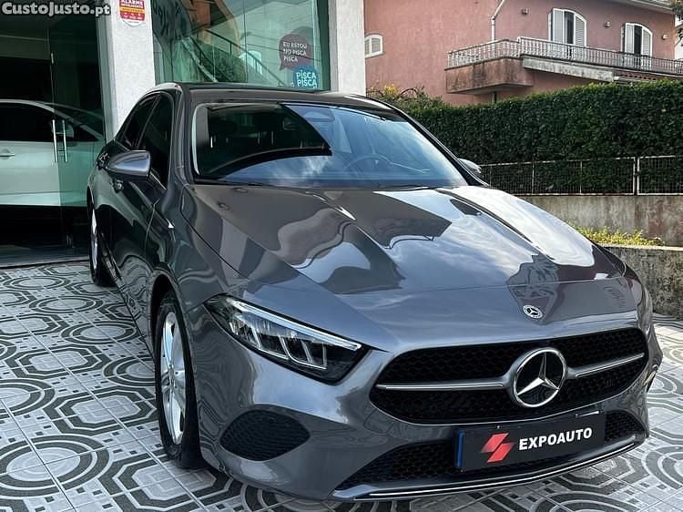 Cinza Usado 2023 Mercedes A200 Progressive | € 29.900 (Preço justo) - Imagem 1/1