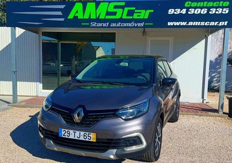 Cinzento Usado 2017 Renault Captur SUV | € 14.900 (Preço justo) - Imagem 1/4
