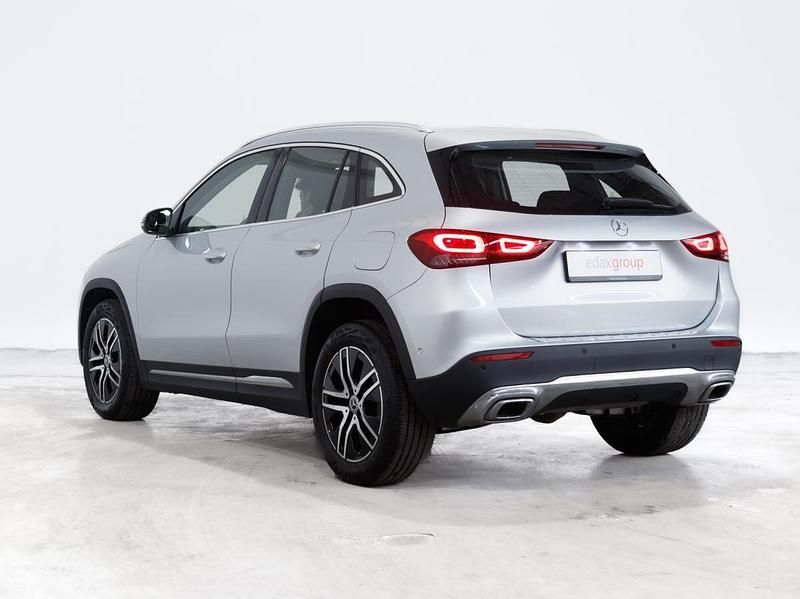 Usado Mercedes GLA180 Progressive 136 HP (100 kW) 2022 Cinza SUV