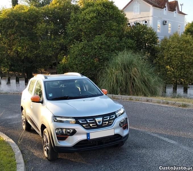Cinza Usado 2023 Dacia Spring Expression Citadino | € 13.950 (Preço justo) - Imagem 1/1