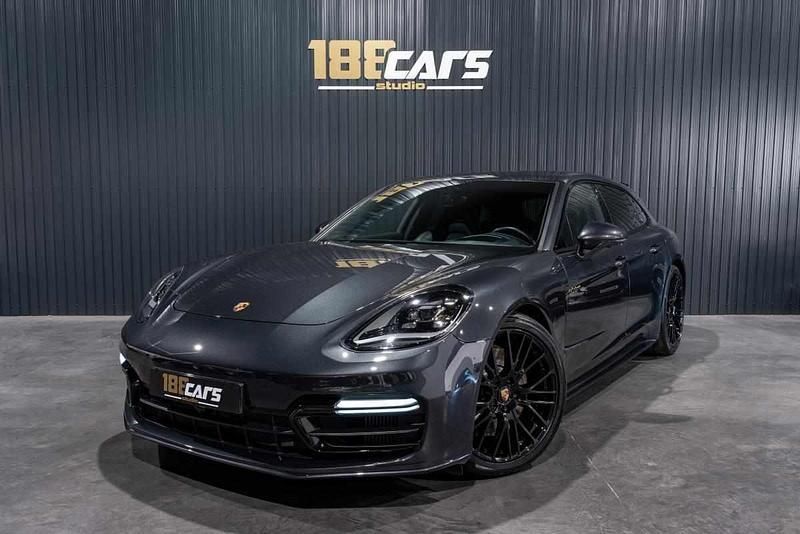 Cinzento Usado 2021 Porsche Panamera Sport Turismo Sedan | € 91.900 (Caro) - Imagem 1/4