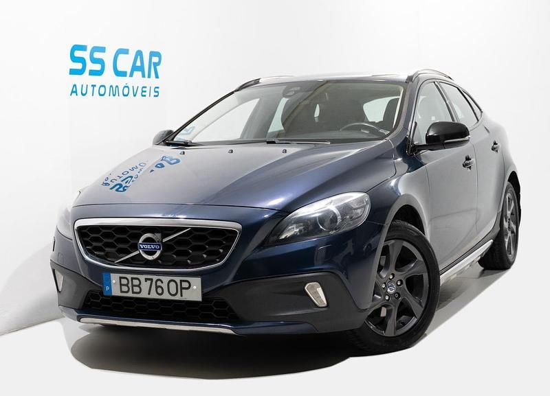 Azul Usado 2013 Volvo V40 CC Momentum Carrinha | € 10.990 (Preço justo) - Imagem 1/4