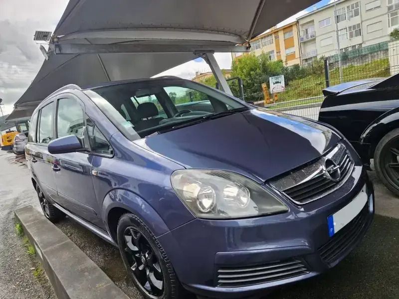 Cinzento Usado 2006 Opel Zafira Enjoy Monovolume | € 5.000 - Imagem 1/4