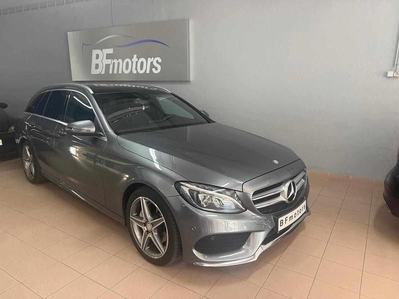 Cinzento Usado 2016 Mercedes C220 | € 24.450 (Preço elevado) - Imagem 1/4