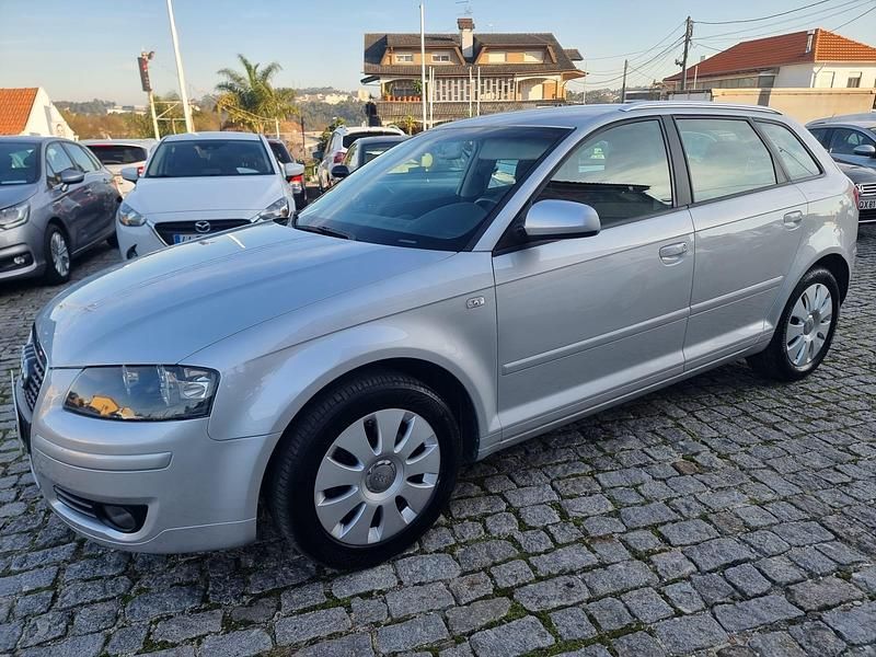 Cinza Usado 2007 Audi A3 Sport Citadino | € 7.250 (Preço justo) - Imagem 1/4