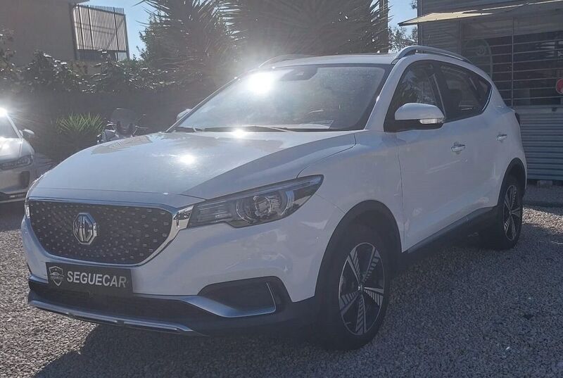 Branco Usado 2021 MG ZS Luxury Sedan | € 21.800 (Preço elevado) - Imagem 1/4