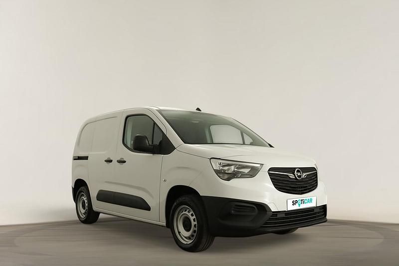Branco Usado 2023 Opel Combo Monovolume | € 18.490 (Preço justo) - Imagem 1/4