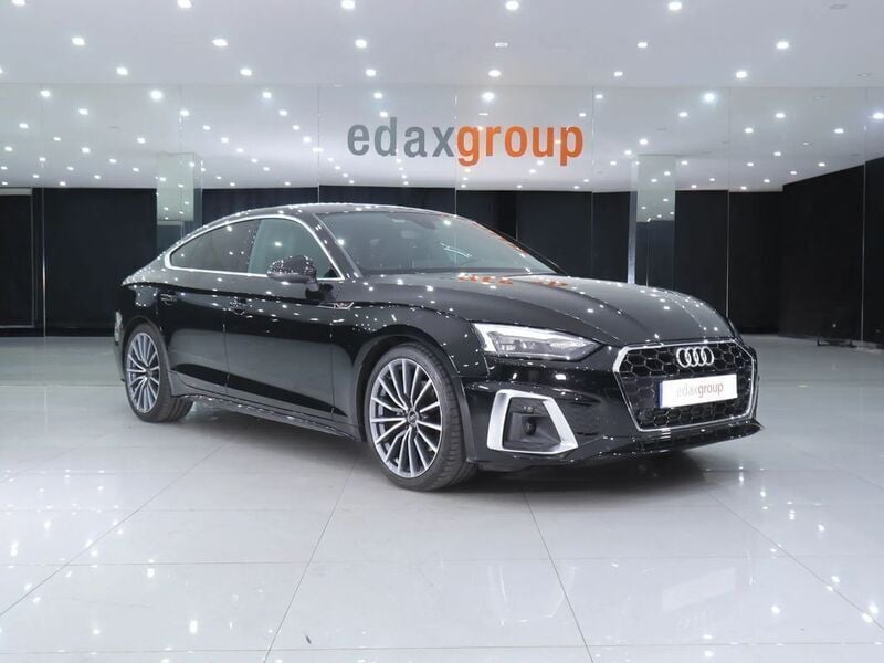 Preto Usado 2023 Audi A5 S-Line Coupé | € 50.990 - Imagem 1/4