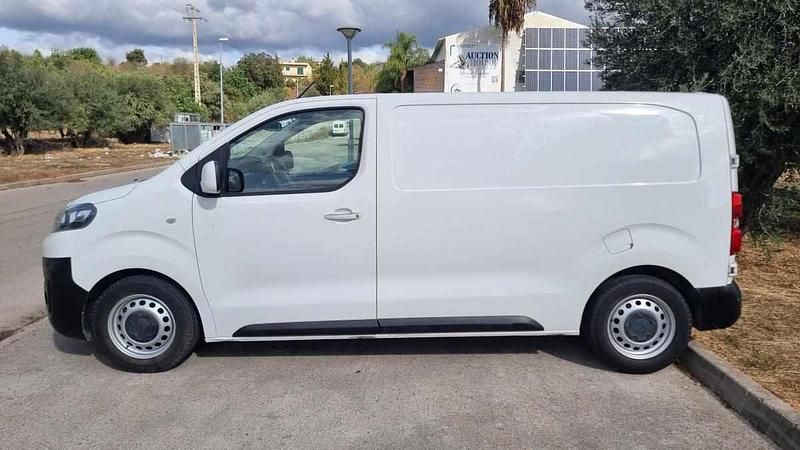 Branco Usado 2016 Citroën Jumpy Monovolume | € 15.000 (Preço justo) - Imagem 1/4