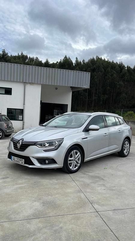 Cinzento Usado 2019 Renault Mégane GrandTour Carrinha | € 11.600 (Super Preço) - Imagem 1/4