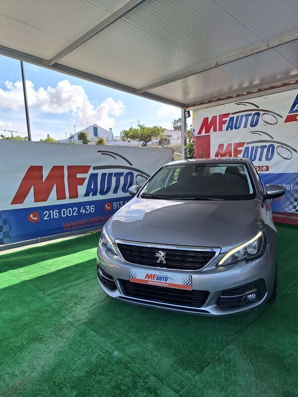Cinza Usado 2018 Peugeot 308 Active | € 15.900 (Preço elevado) - Imagem 1/4