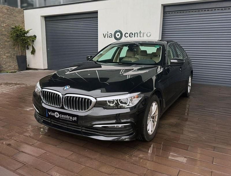 Preto Usado 2020 BMW 530 iPerformance Sedan | € 24.800 (Bom preço) - Imagem 1/4
