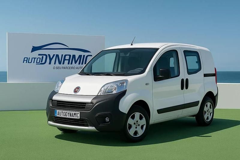 Branco Usado 2021 Fiat Fiorino S Monovolume | € 13.900 (Caro) - Imagem 1/4