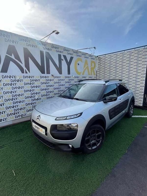 Cinzento Usado 2017 Citroën C4 Cactus Citadino | € 13.750 - Imagem 1/4