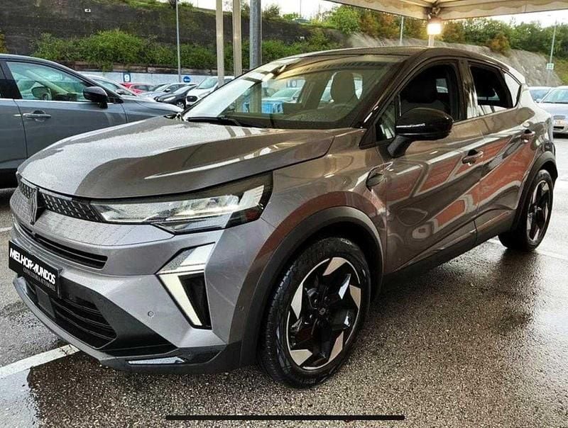 Cinzento Usado 2024 Renault Captur SUV | € 25.990 (Preço justo) - Imagem 1/4