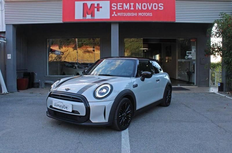 Cinzento Usado 2022 Mini Cooper Citadino | € 26.000 (Preço elevado) - Imagem 1/4