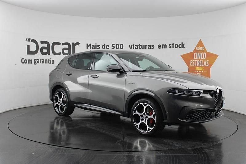 Cinzento Usado 2023 Alfa Romeo Tonale Veloce SUV | € 31.799 (Bom preço) - Imagem 1/4