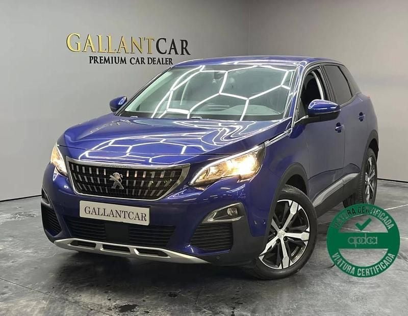 Usado Peugeot 3008 Allure 130 HP (95 kW) 2020 Azul SUV