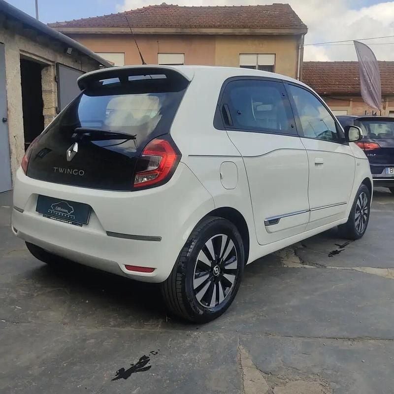 Usado Renault Twingo Intens 90 HP (66 kW) 2022 Amarelo Citadino