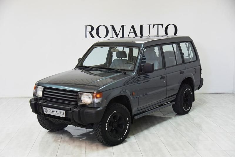Cinza Usado 1996 Mitsubishi Pajero SUV | € 15.800 - Imagem 1/4